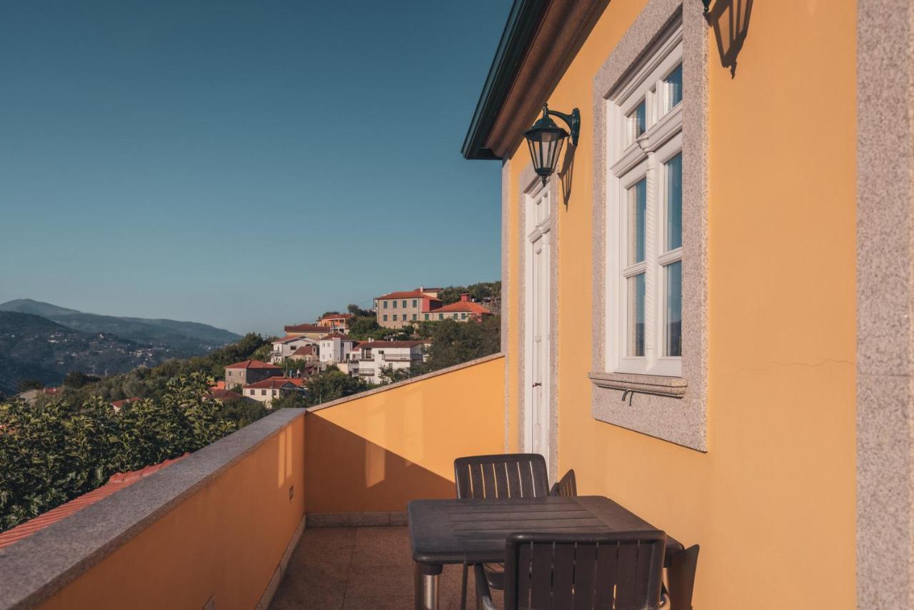 Quinta Do Outeiro Pensionat Resende Exteriör bild